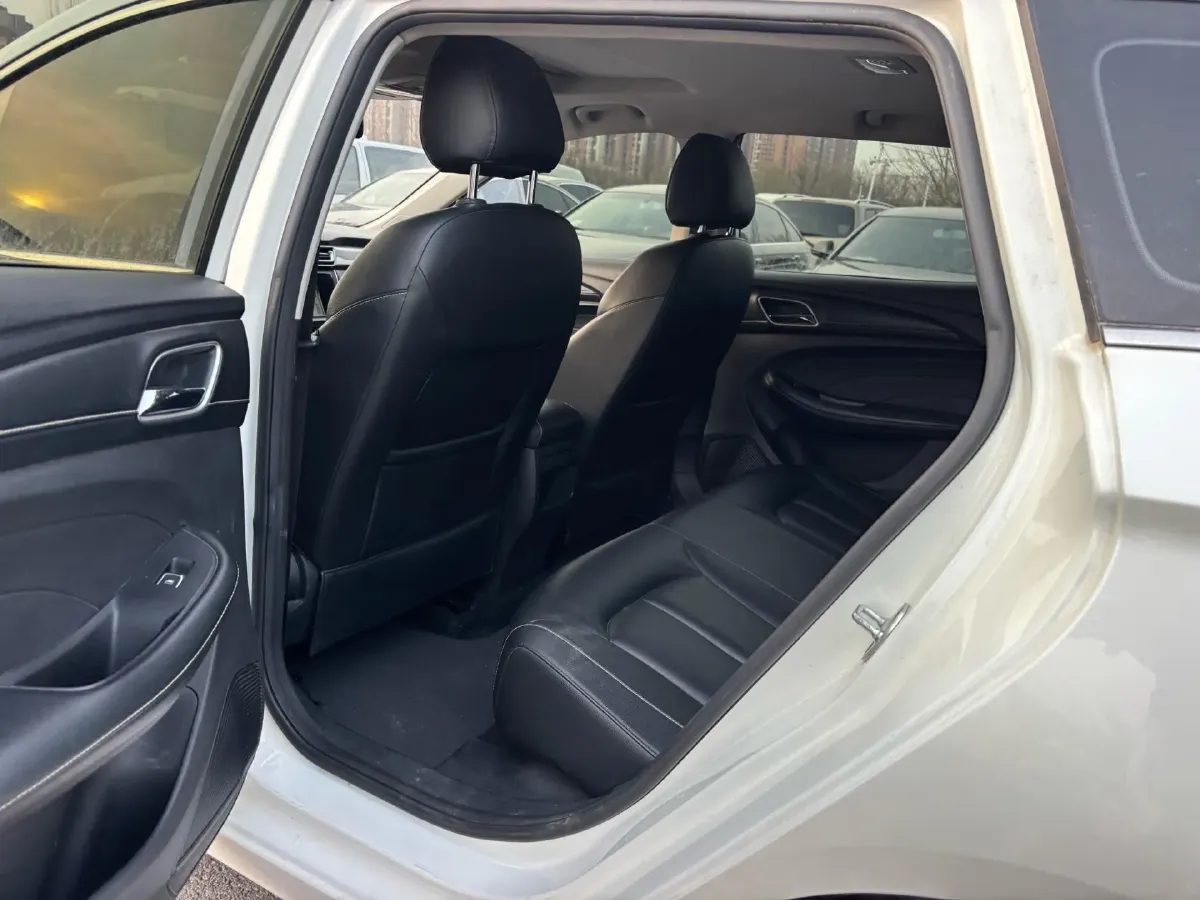 2018 Roewe Ei5 BEV 35KWH,autocango,china used car exporter,china ev exporter,chinese used car exporter,chinese used ev exporter