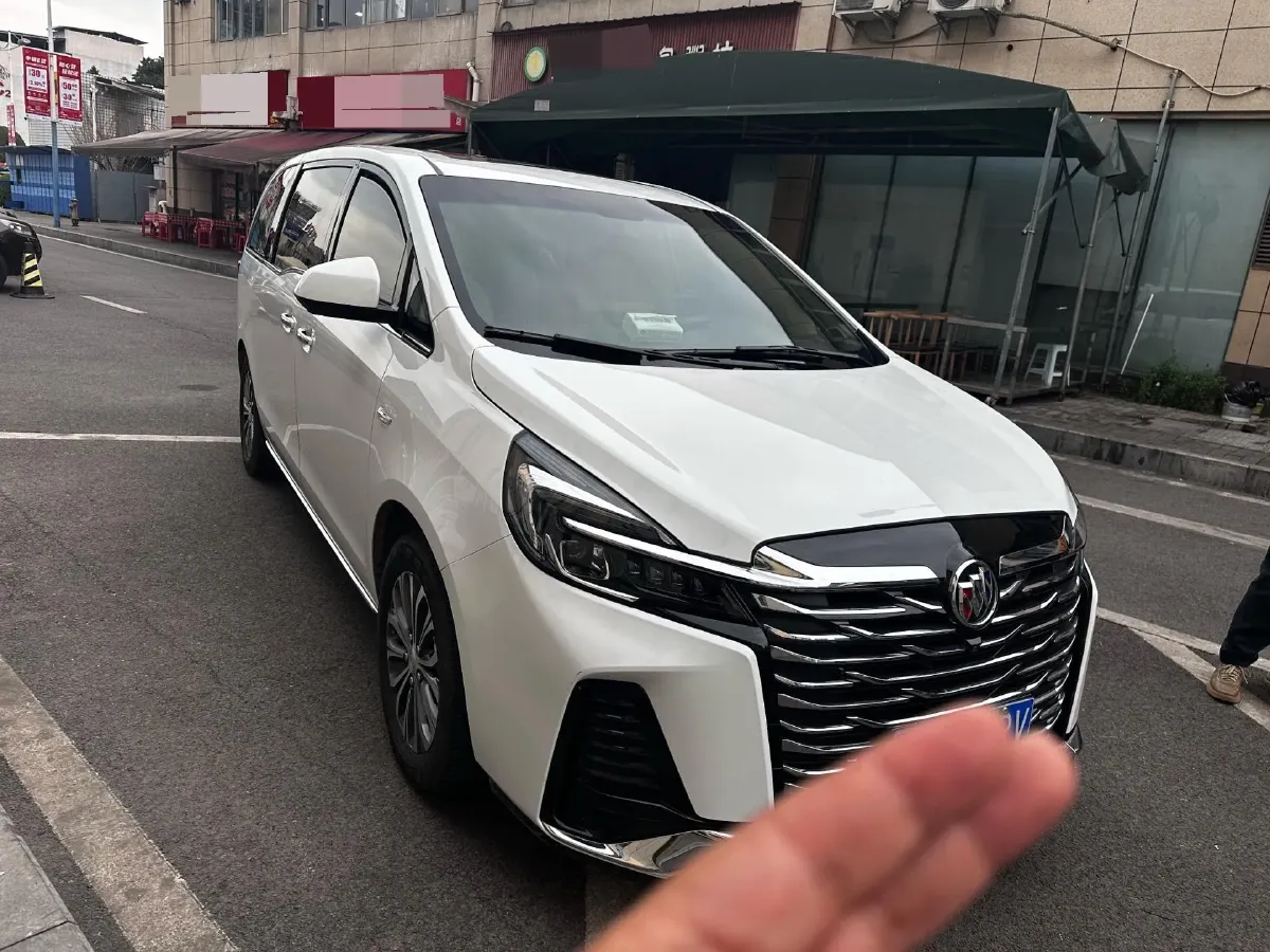 2023 Buick GL8 2.0T 237HP L4 9AT,autocango,china used car exporter,china ev exporter,chinese used car exporter,chinese used ev exporter