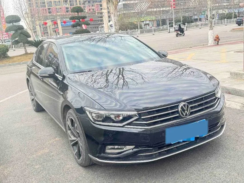 2021 Volkswagen Magotan 2.0T 186HP L4 7DCT,autocango,china used car exporter,china ev exporter,chinese used car exporter,chinese used ev exporter