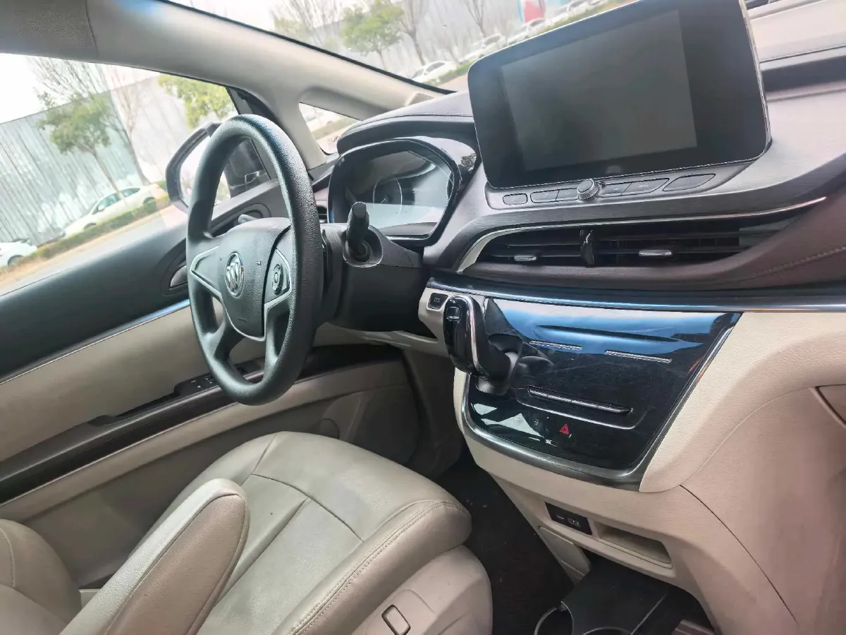 2022 Buick GL8 2.0T 237HP L4 9AT,autocango,china used car exporter,china ev exporter,chinese used car exporter,chinese used ev exporter