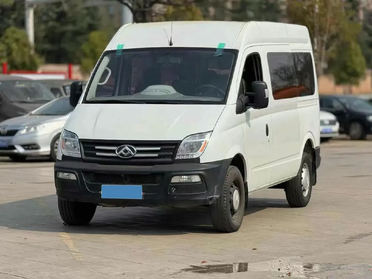 2020 MAXUS XinTu V80 2.5T 136HP L4 6MT,autocango,china used car exporter,china ev exporter,chinese used car exporter,chinese used ev exporter