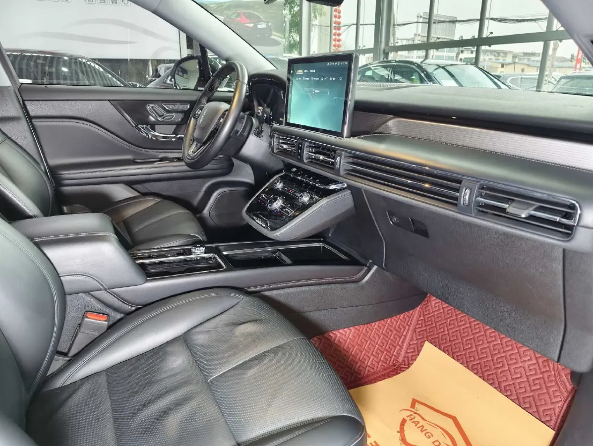 2022 Lincoln Corsair 2.0T 245HP L4 8AT,autocango,china used car exporter,china ev exporter,chinese used car exporter,chinese used ev exporter