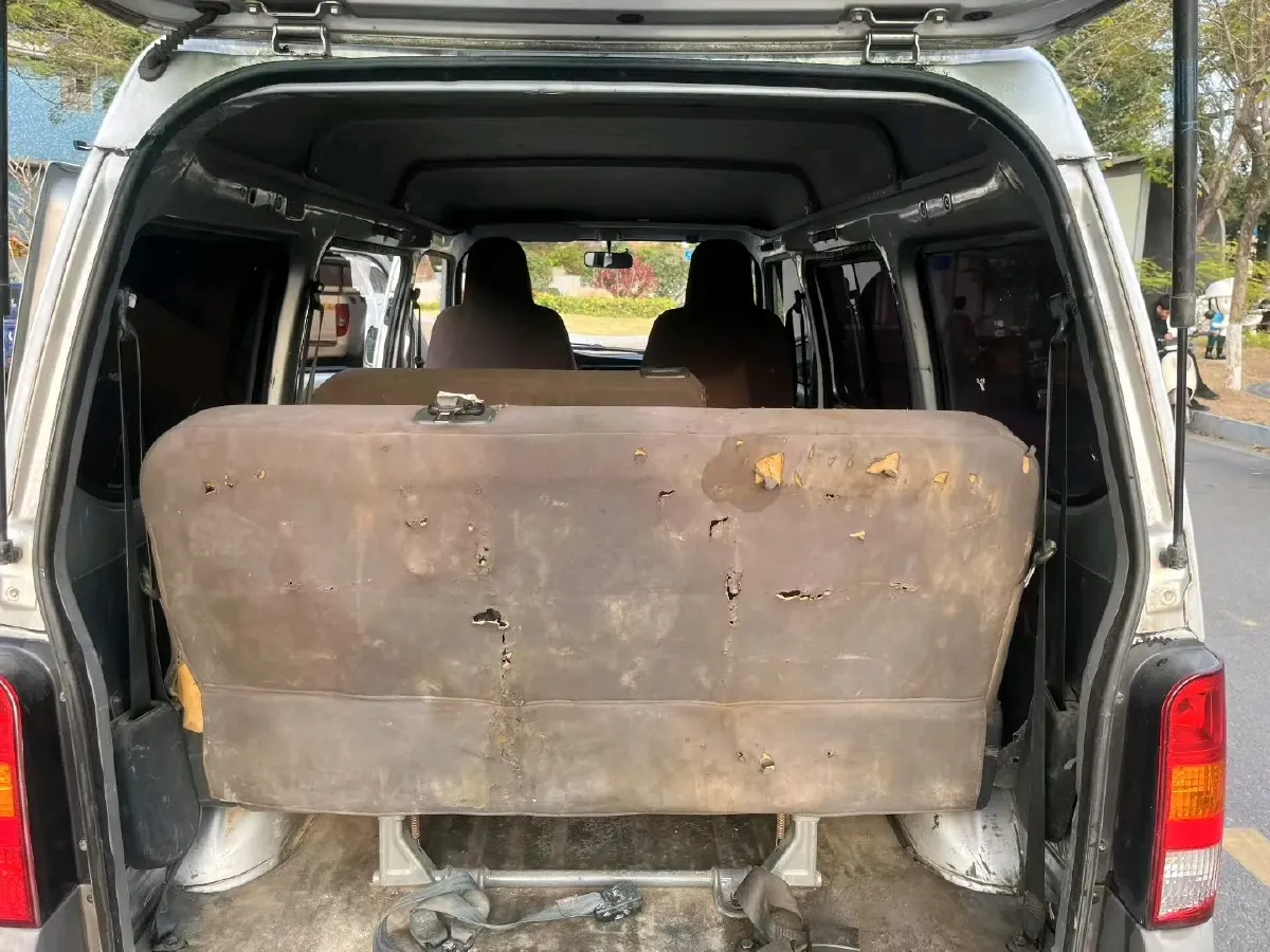 2015 WuLing ZhiGuang 1.2L 82HP L4 5MT,autocango,china used car exporter,china ev exporter,chinese used car exporter,chinese used ev exporter