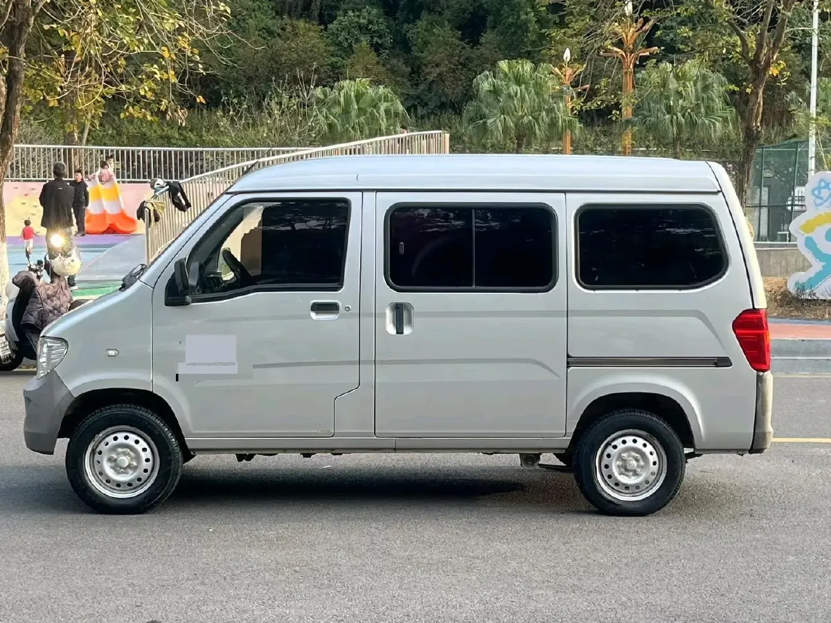 2015 WuLing ZhiGuang 1.2L 82HP L4 5MT,autocango,china used car exporter,china ev exporter,chinese used car exporter,chinese used ev exporter