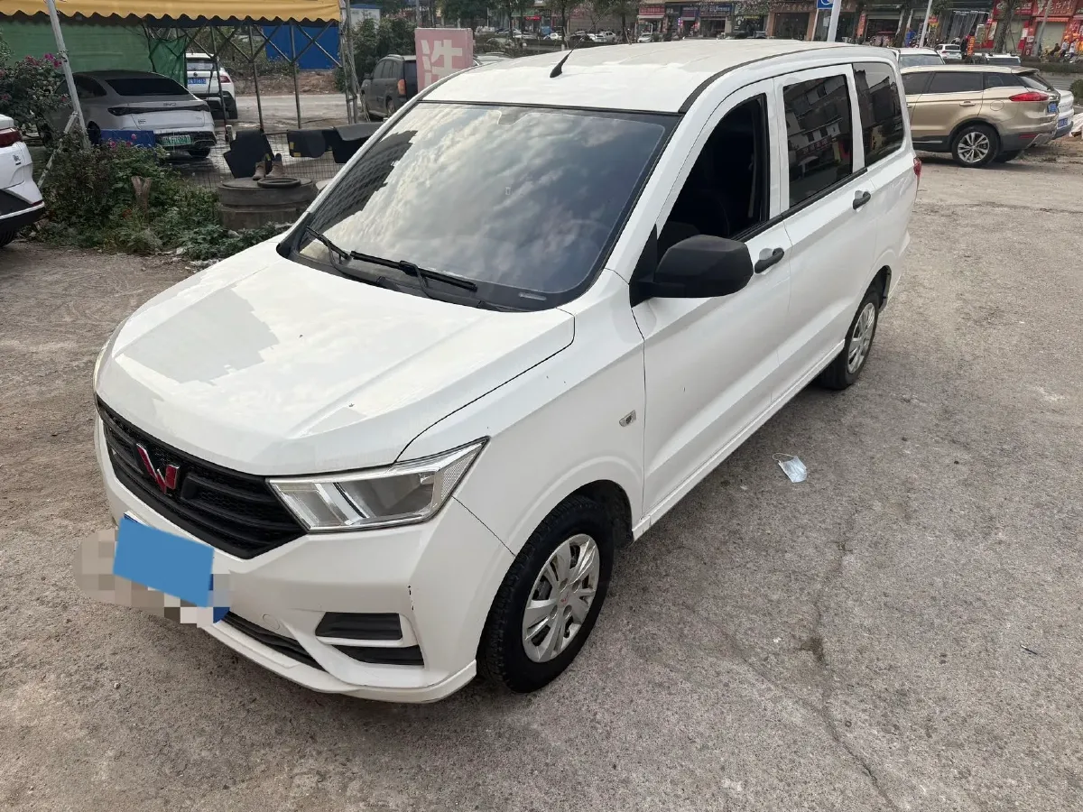 2021 WuLing RongGuang New Truck 1.5L 99HP L4 5MT,autocango,china used car exporter,china ev exporter,chinese used car exporter,chinese used ev exporter