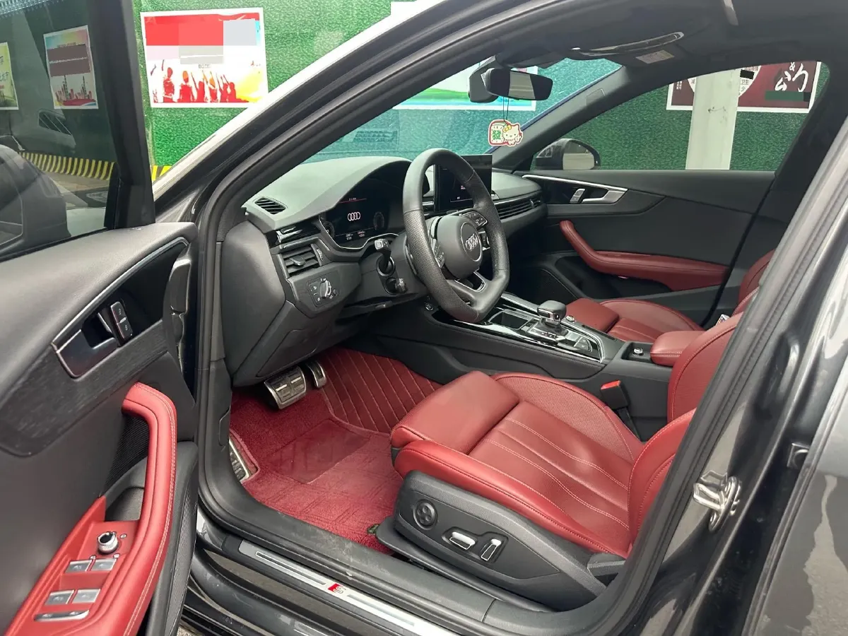 2024 Audi A4L 2.0T 190HP L4 7DCT,autocango,china used car exporter,china ev exporter,chinese used car exporter,chinese used ev exporter