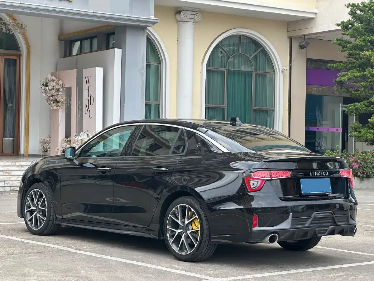 2018 Toyota C-HR 2.0L 171HP L4 CVT,autocango,china used car exporter,china ev exporter,chinese used car exporter,chinese used ev exporter