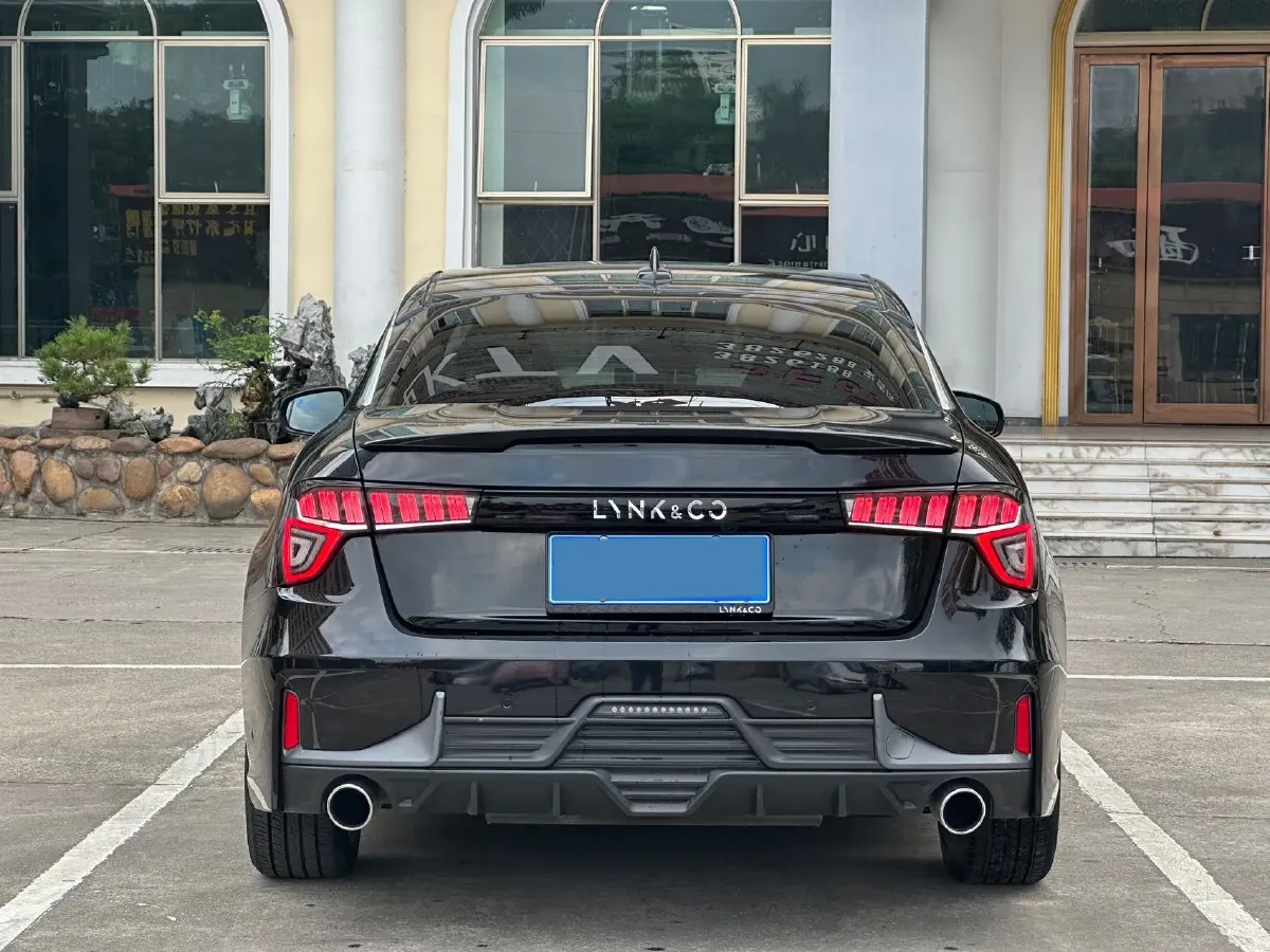 2018 Toyota C-HR 2.0L 171HP L4 CVT,autocango,china used car exporter,china ev exporter,chinese used car exporter,chinese used ev exporter