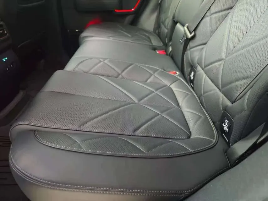 2023 FangChengBao Bao 5 1.5T 194HP L4 E-CVT PHEV 31.8KWH,autocango,china used car exporter,china ev exporter,chinese used car exporter,chinese used ev exporter