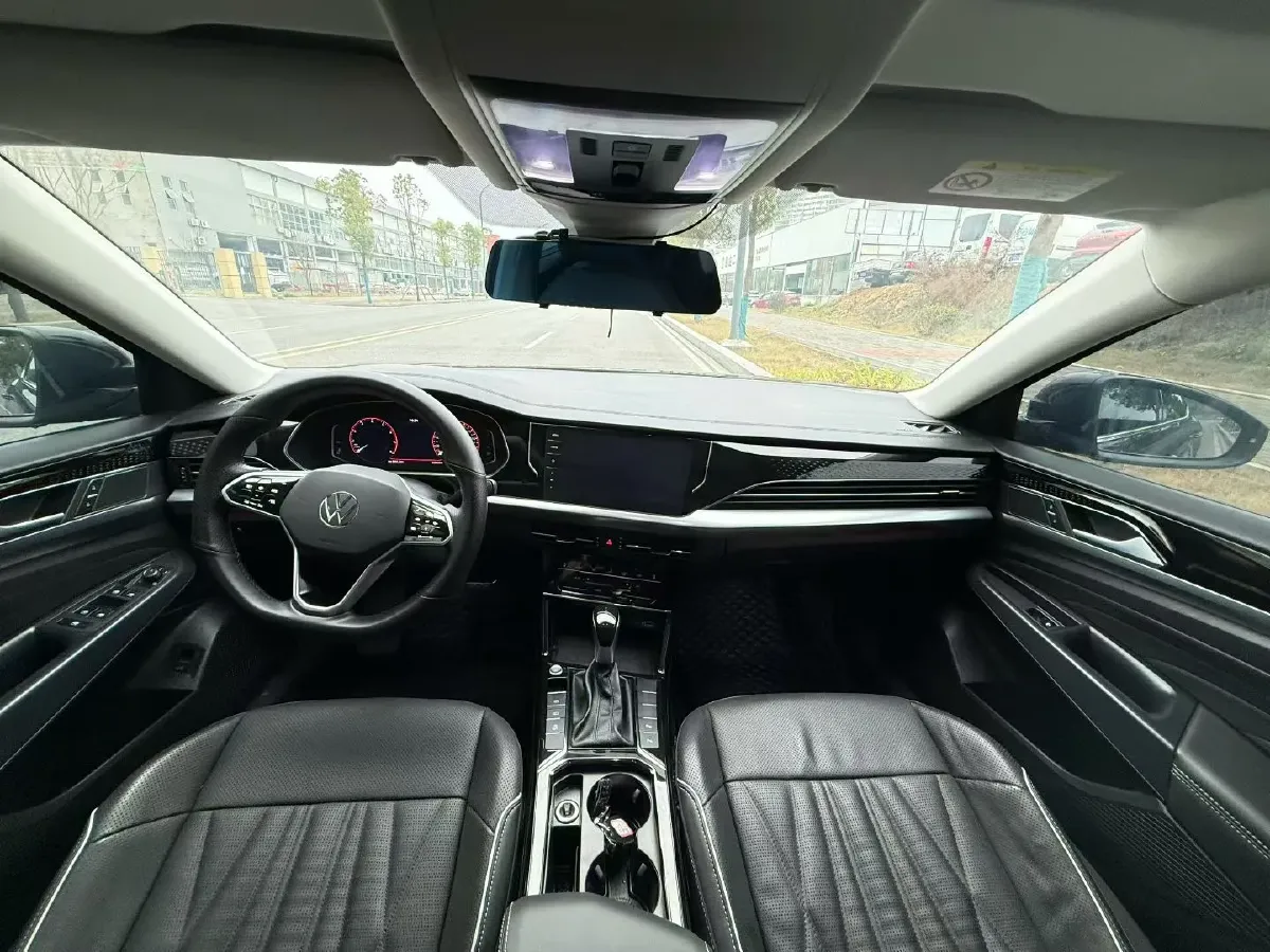 2022 Xpeng P7 BEV 60.2KWH,autocango,china used car exporter,china ev exporter,chinese used car exporter,chinese used ev exporter