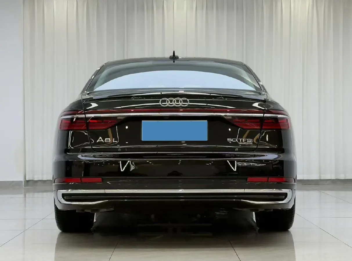 2024 Audi A8 3.0T 286HP V6 8AT,autocango,china used car exporter,china ev exporter,chinese used car exporter,chinese used ev exporter