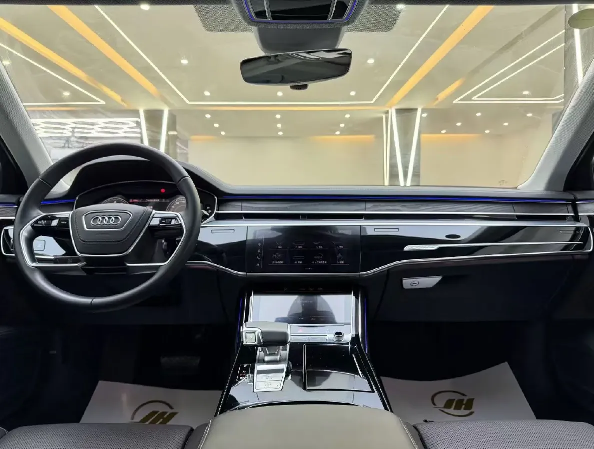 2024 Audi A8 3.0T 286HP V6 8AT,autocango,china used car exporter,china ev exporter,chinese used car exporter,chinese used ev exporter