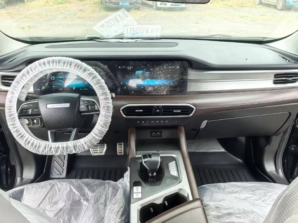 2023 Jetour X90 Plus 1.6T 197HP L4 7DCT,autocango,china used car exporter,china ev exporter,chinese used car exporter,chinese used ev exporter