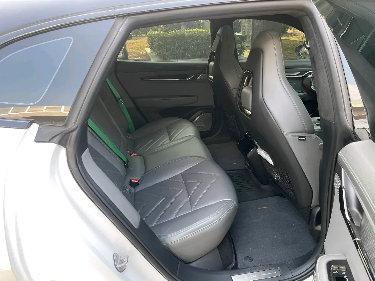 2022 Zeekr 001 BEV 100KWH,autocango,china used car exporter,china ev exporter,chinese used car exporter,chinese used ev exporter