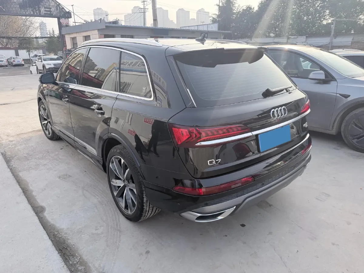 2020 Audi Q7 3.0T 340HP V6 8AT,autocango,china used car exporter,china ev exporter,chinese used car exporter,chinese used ev exporter