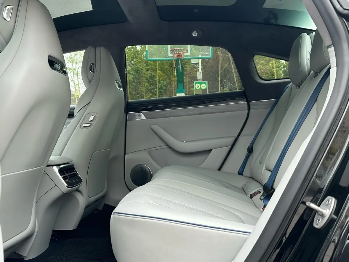 2025 Luxeed S7 BEV 100KWH,autocango,china used car exporter,china ev exporter,chinese used car exporter,chinese used ev exporter