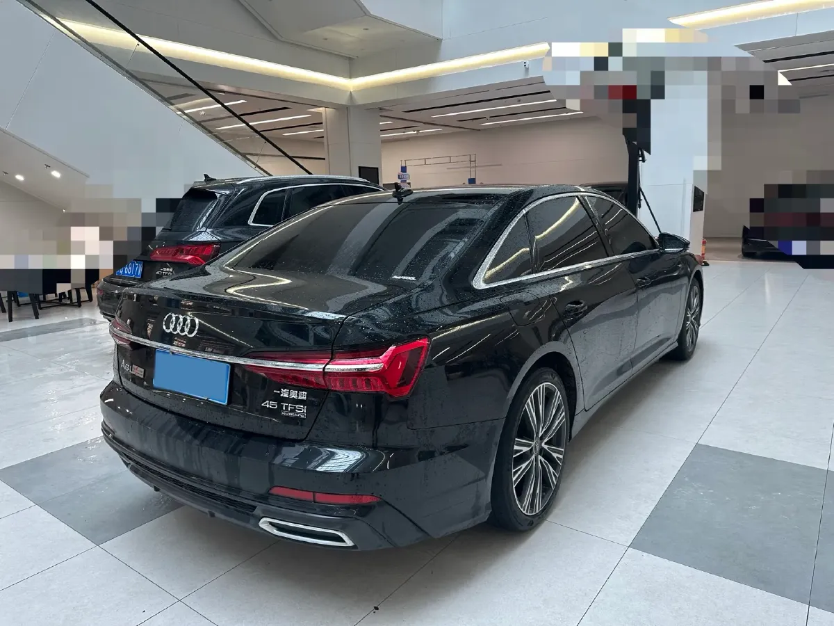 2022 Audi A6L 2.0T 224HP L4 7DCT,autocango,china used car exporter,china ev exporter,chinese used car exporter,chinese used ev exporter