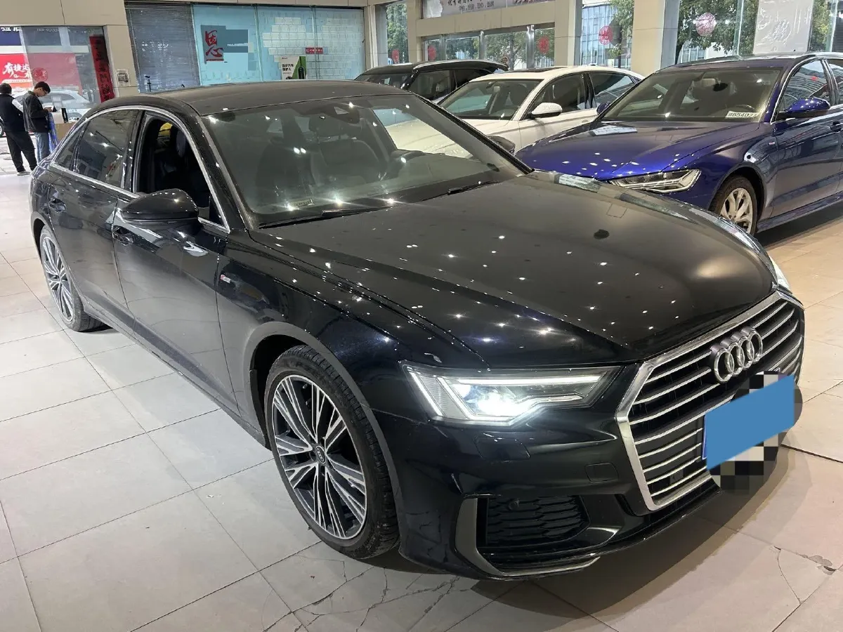 2022 Audi A6L 2.0T 190HP L4 7DCT,autocango,china used car exporter,china ev exporter,chinese used car exporter,chinese used ev exporter