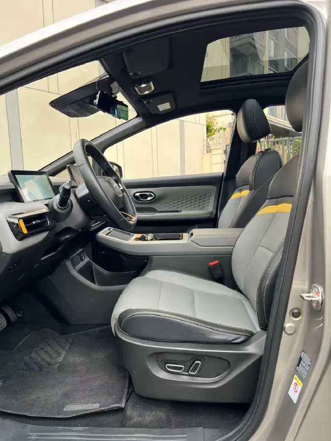 2022 Geely Okavango 1.8T 184HP L4 7DCT,autocango,china used car exporter,china ev exporter,chinese used car exporter,chinese used ev exporter