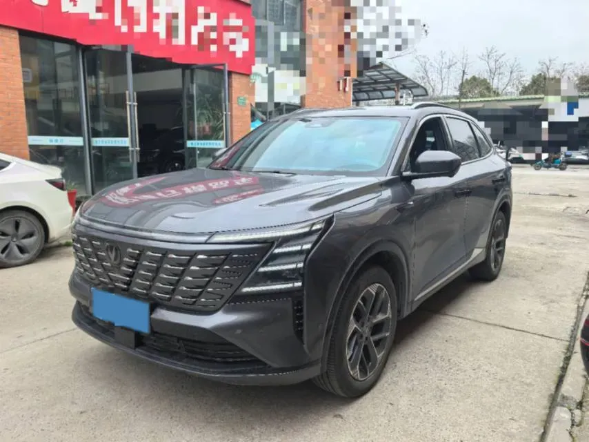 2025 ChangAn CS75 Plus 1.5T 192HP L4 8AT,autocango,china used car exporter,china ev exporter,chinese used car exporter,chinese used ev exporter