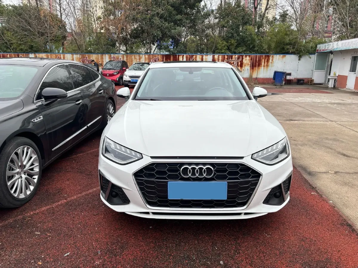 2020 Audi A4L 2.0T 190HP L4 7DCT,autocango,china used car exporter,china ev exporter,chinese used car exporter,chinese used ev exporter