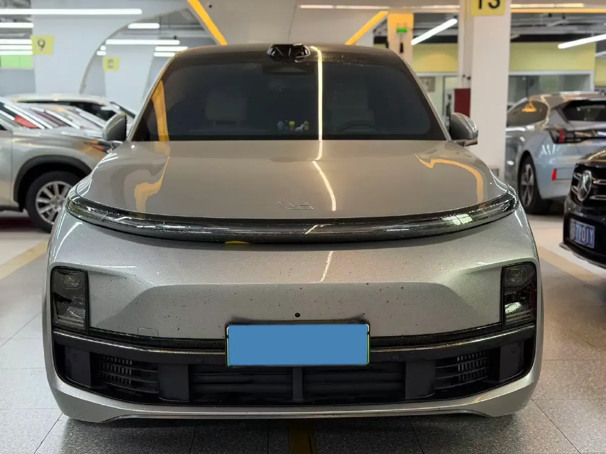 2024 Toyota Granvia 2.5L 189HP L4 E-CVT Hybrid,autocango,china used car exporter,china ev exporter,chinese used car exporter,chinese used ev exporter