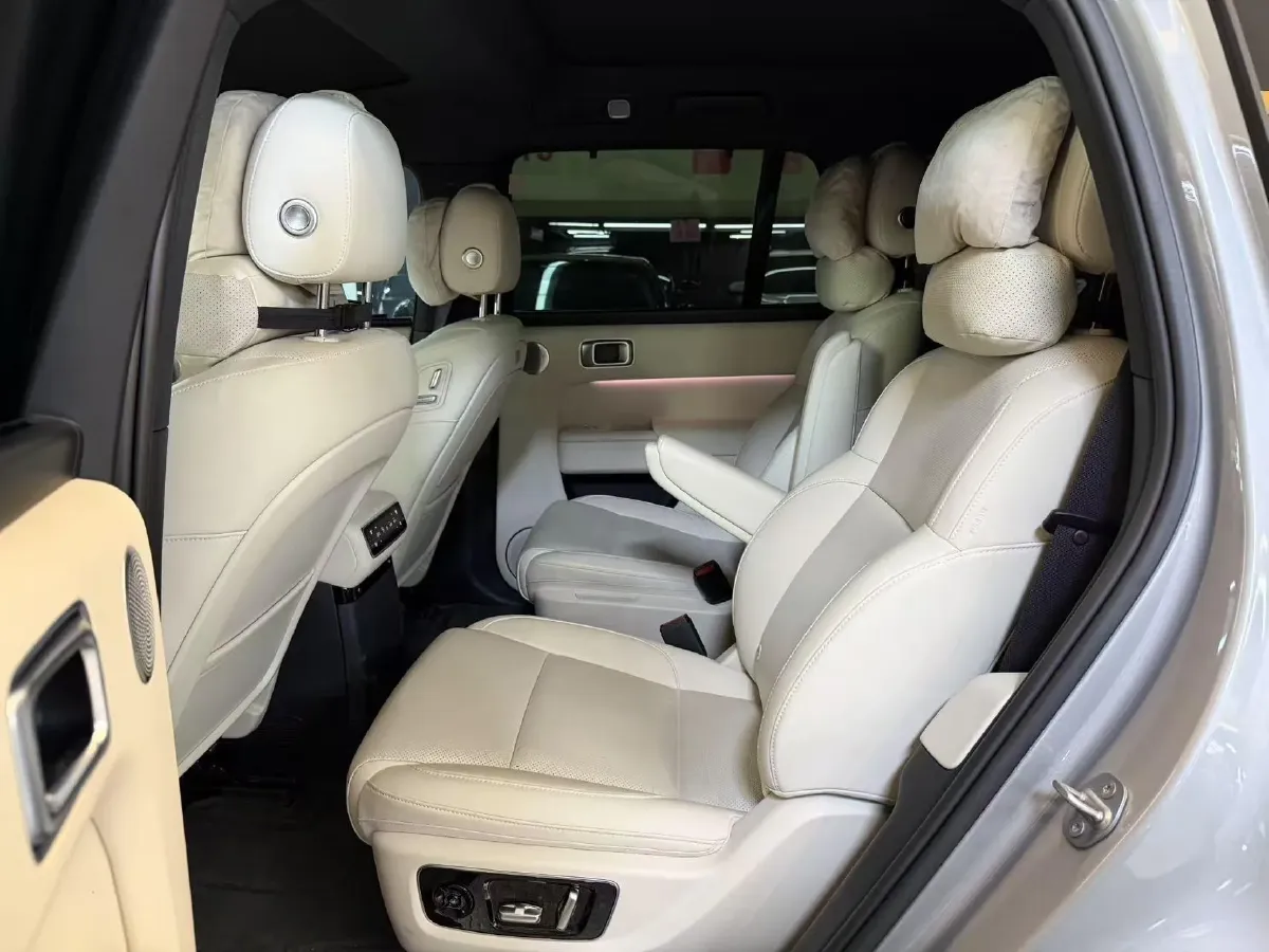 2024 Toyota Granvia 2.5L 189HP L4 E-CVT Hybrid,autocango,china used car exporter,china ev exporter,chinese used car exporter,chinese used ev exporter