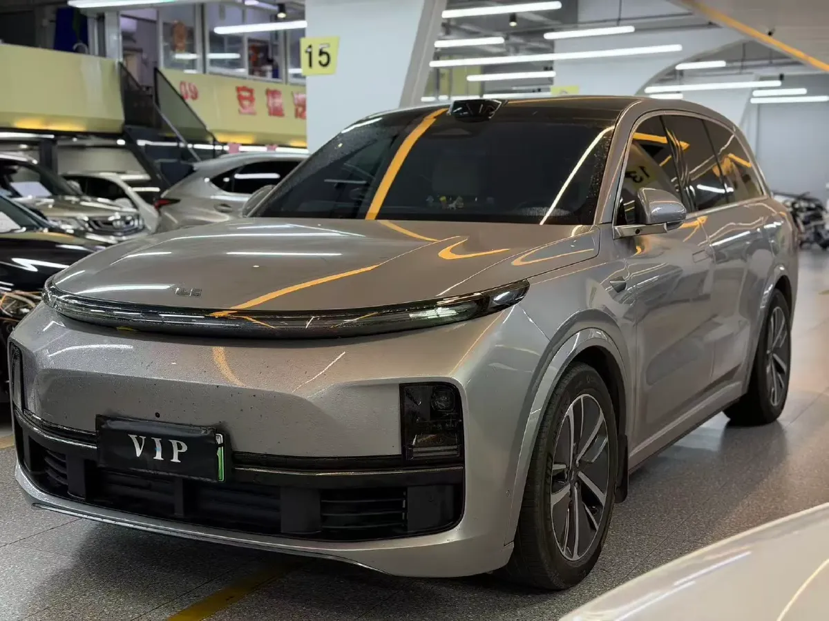 2024 Toyota Granvia 2.5L 189HP L4 E-CVT Hybrid,autocango,china used car exporter,china ev exporter,chinese used car exporter,chinese used ev exporter