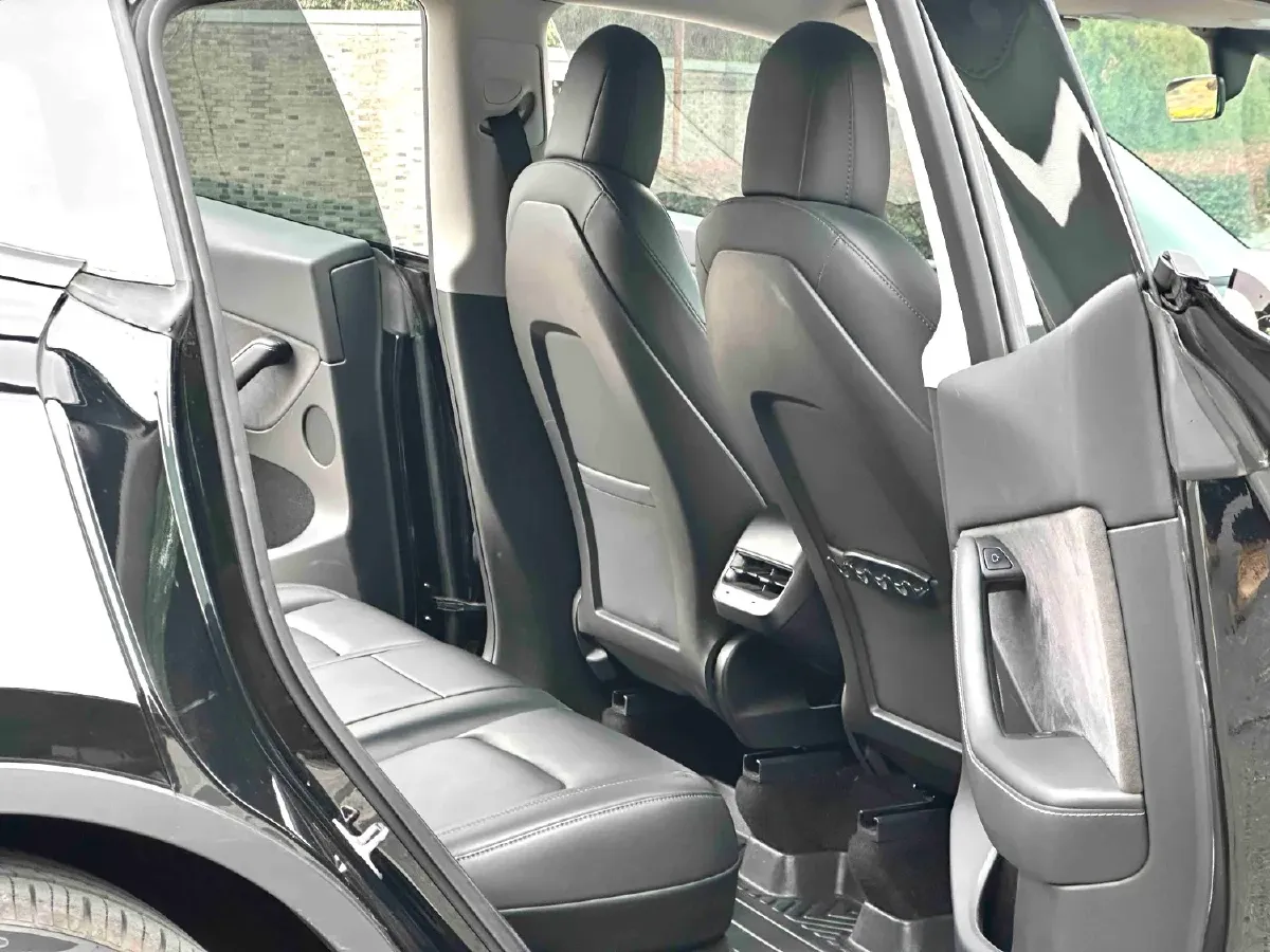 2021 MINI COUNTRYMAN 1.5T 136HP L3 8AT,autocango,china used car exporter,china ev exporter,chinese used car exporter,chinese used ev exporter