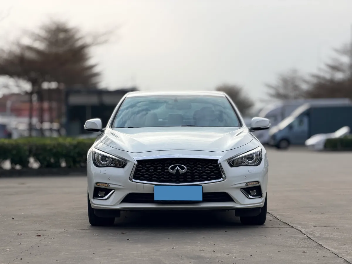 2022 Infiniti Q50L 2.0T 211HP L4 7AT,autocango,china used car exporter,china ev exporter,chinese used car exporter,chinese used ev exporter