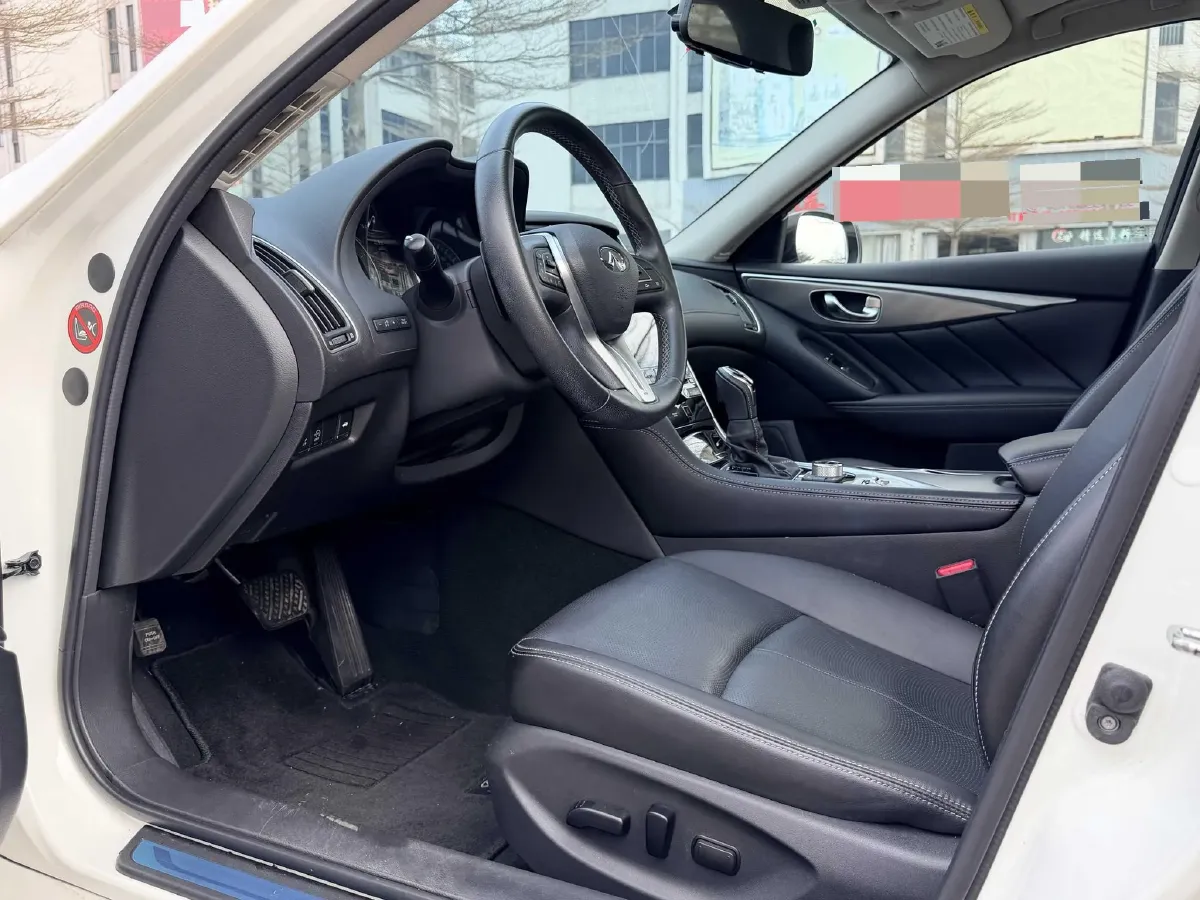 2022 Infiniti Q50L 2.0T 211HP L4 7AT,autocango,china used car exporter,china ev exporter,chinese used car exporter,chinese used ev exporter