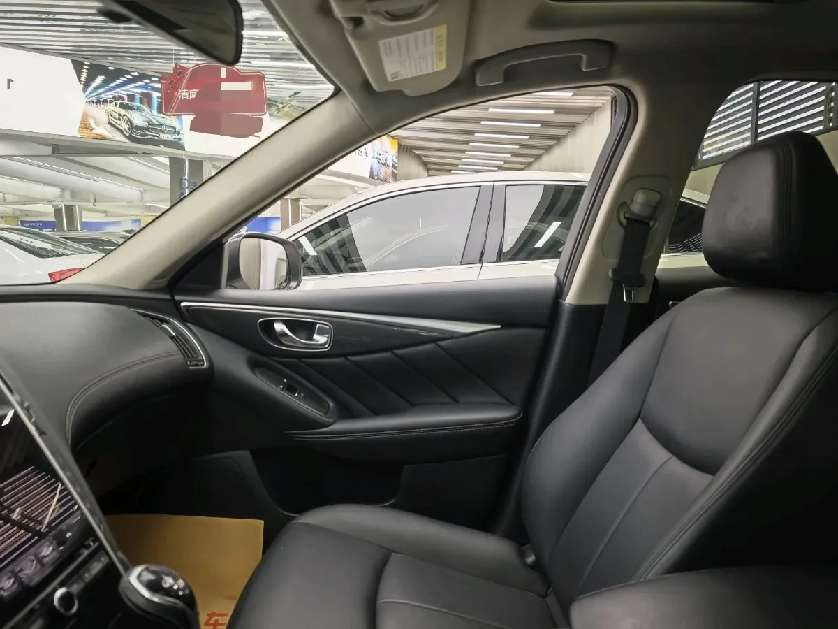 2022 Infiniti Q50L 2.0T 211HP L4 7AT,autocango,china used car exporter,china ev exporter,chinese used car exporter,chinese used ev exporter