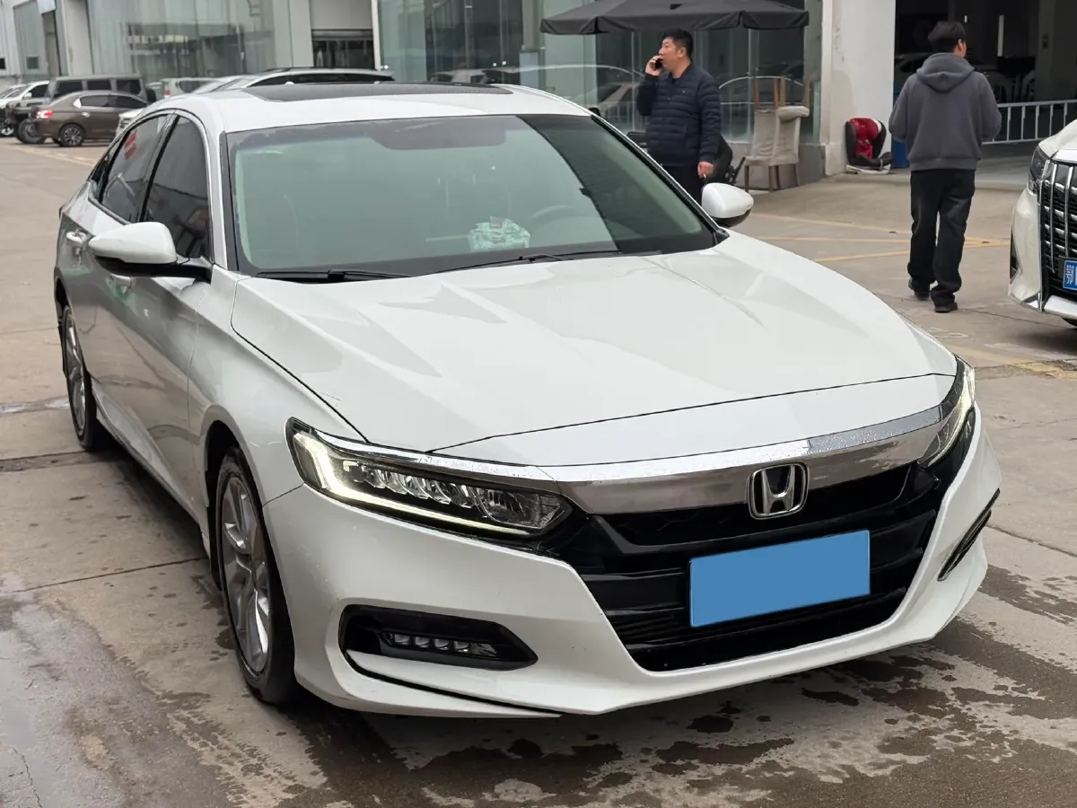 2018 Honda Accord 1.5T 194HP L4 CVT,autocango,china used car exporter,china ev exporter,chinese used car exporter,chinese used ev exporter