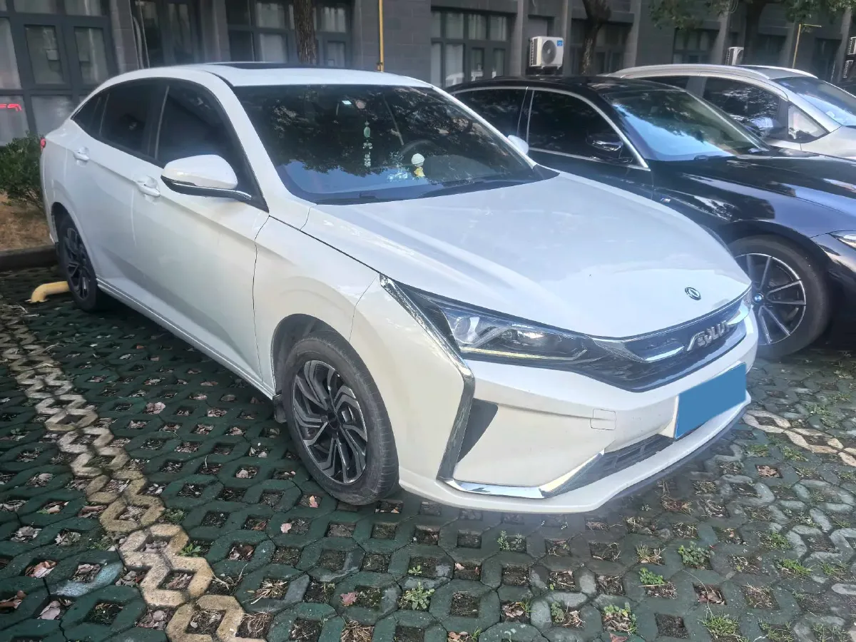 2021 DongFeng Aeolus YiXuan 1.5T 150HP L4 6DCT,autocango,china used car exporter,china ev exporter,chinese used car exporter,chinese used ev exporter