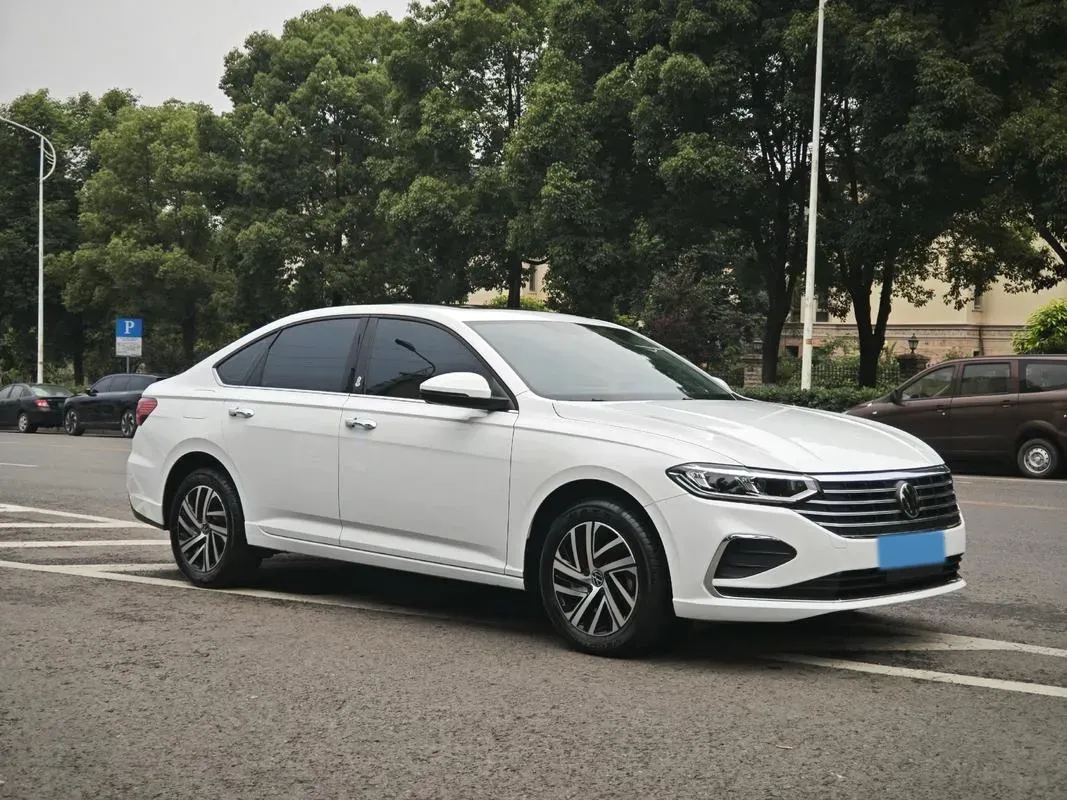2023 Volkswagen Lavida 1.5L 110HP L4 6AT,autocango,china used car exporter,china ev exporter,chinese used car exporter,chinese used ev exporter