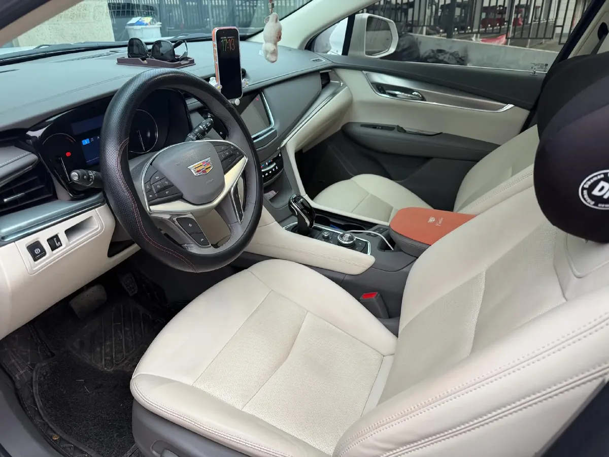 2023 Cadillac XT5 2.0T 237HP L4 9AT,autocango,china used car exporter,china ev exporter,chinese used car exporter,chinese used ev exporter