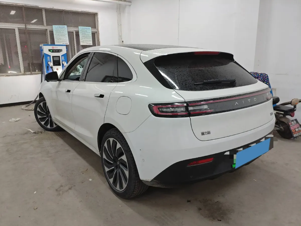 2022 AITO AITO M5 Range Extended 125HP REEV 40KWH,autocango,china used car exporter,china ev exporter,chinese used car exporter,chinese used ev exporter