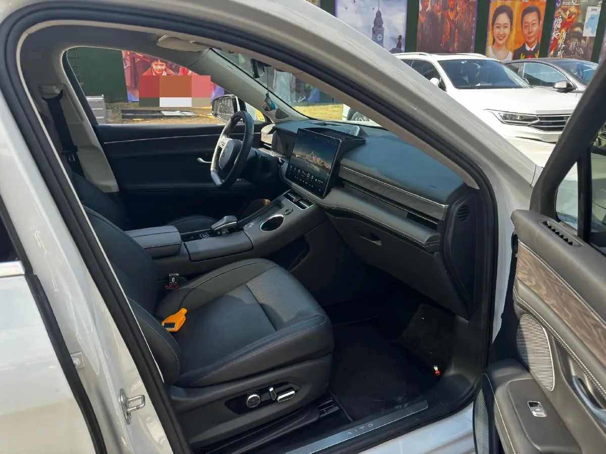 2022 AITO AITO M5 Range Extended 125HP REEV 40KWH,autocango,china used car exporter,china ev exporter,chinese used car exporter,chinese used ev exporter