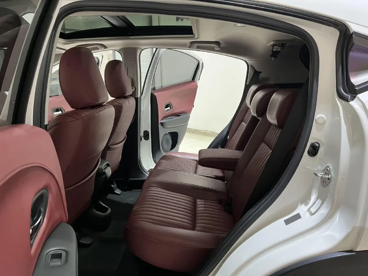 2022 Honda Vezel 1.5L 131HP L4 CVT,autocango,china used car exporter,china ev exporter,chinese used car exporter,chinese used ev exporter