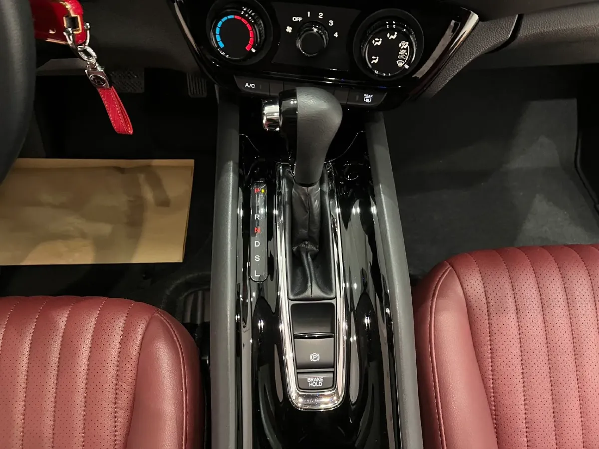 2022 Honda Vezel 1.5L 131HP L4 CVT,autocango,china used car exporter,china ev exporter,chinese used car exporter,chinese used ev exporter