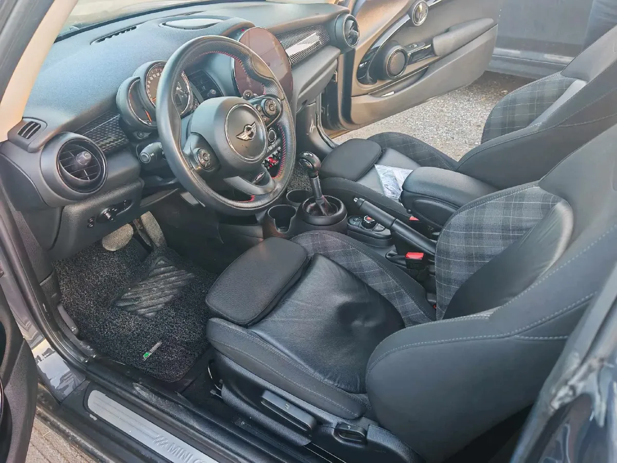 2016 Mercedes-Benz Vito 2.0T 211HP L4 7AT,autocango,china used car exporter,china ev exporter,chinese used car exporter,chinese used ev exporter