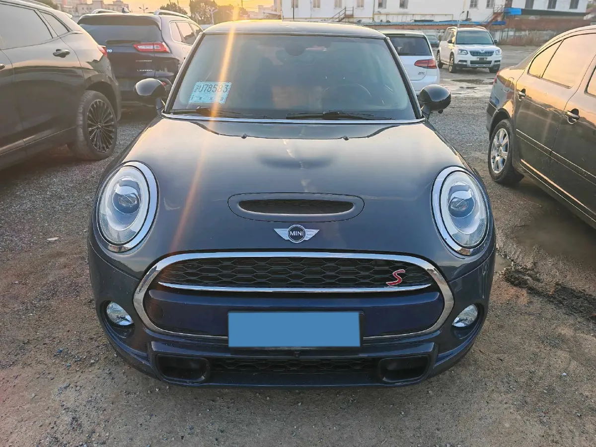 2016 Mercedes-Benz Vito 2.0T 211HP L4 7AT,autocango,china used car exporter,china ev exporter,chinese used car exporter,chinese used ev exporter