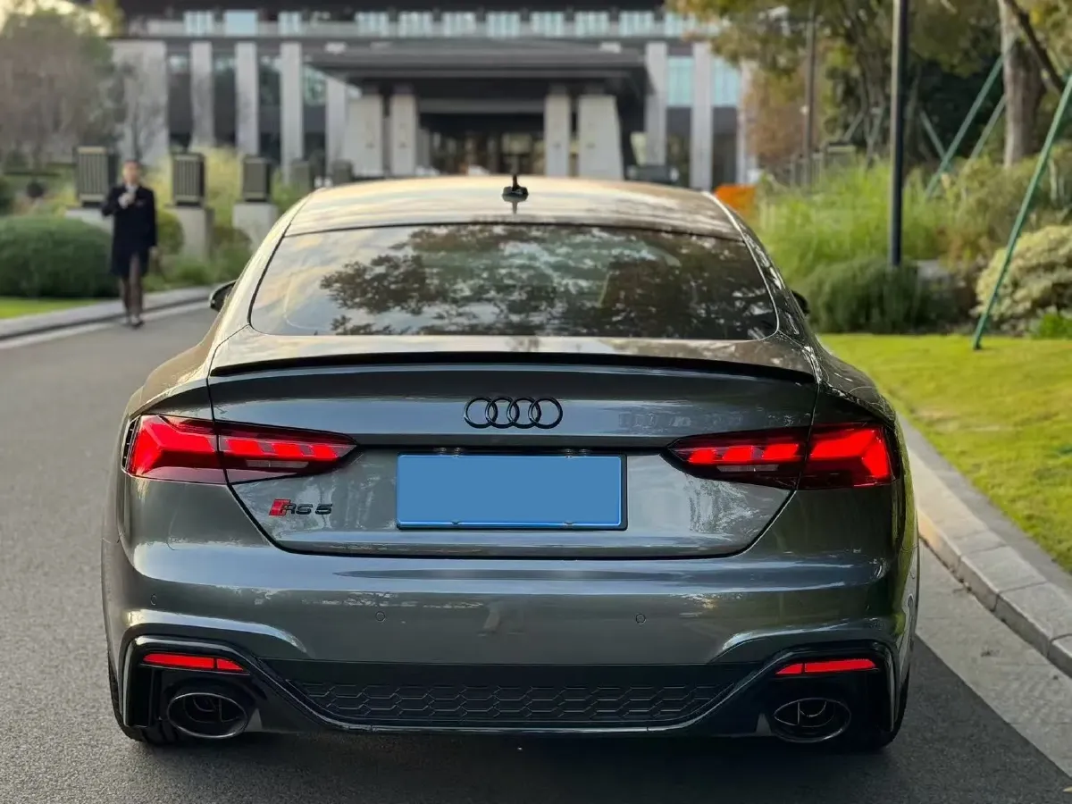 2023 Audi RS 5 2.9T 450HP V6 8AT,autocango,china used car exporter,china ev exporter,chinese used car exporter,chinese used ev exporter