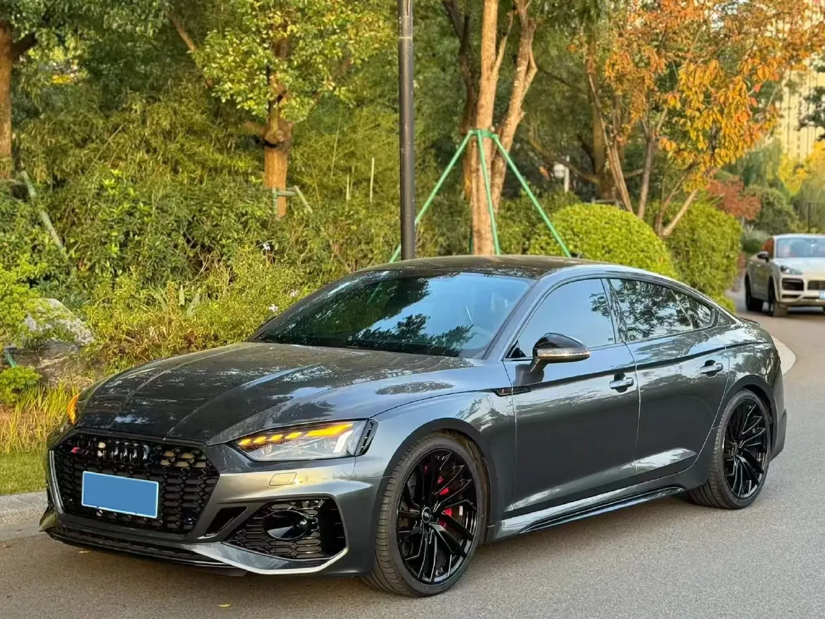2023 Audi RS 5 2.9T 450HP V6 8AT,autocango,china used car exporter,china ev exporter,chinese used car exporter,chinese used ev exporter