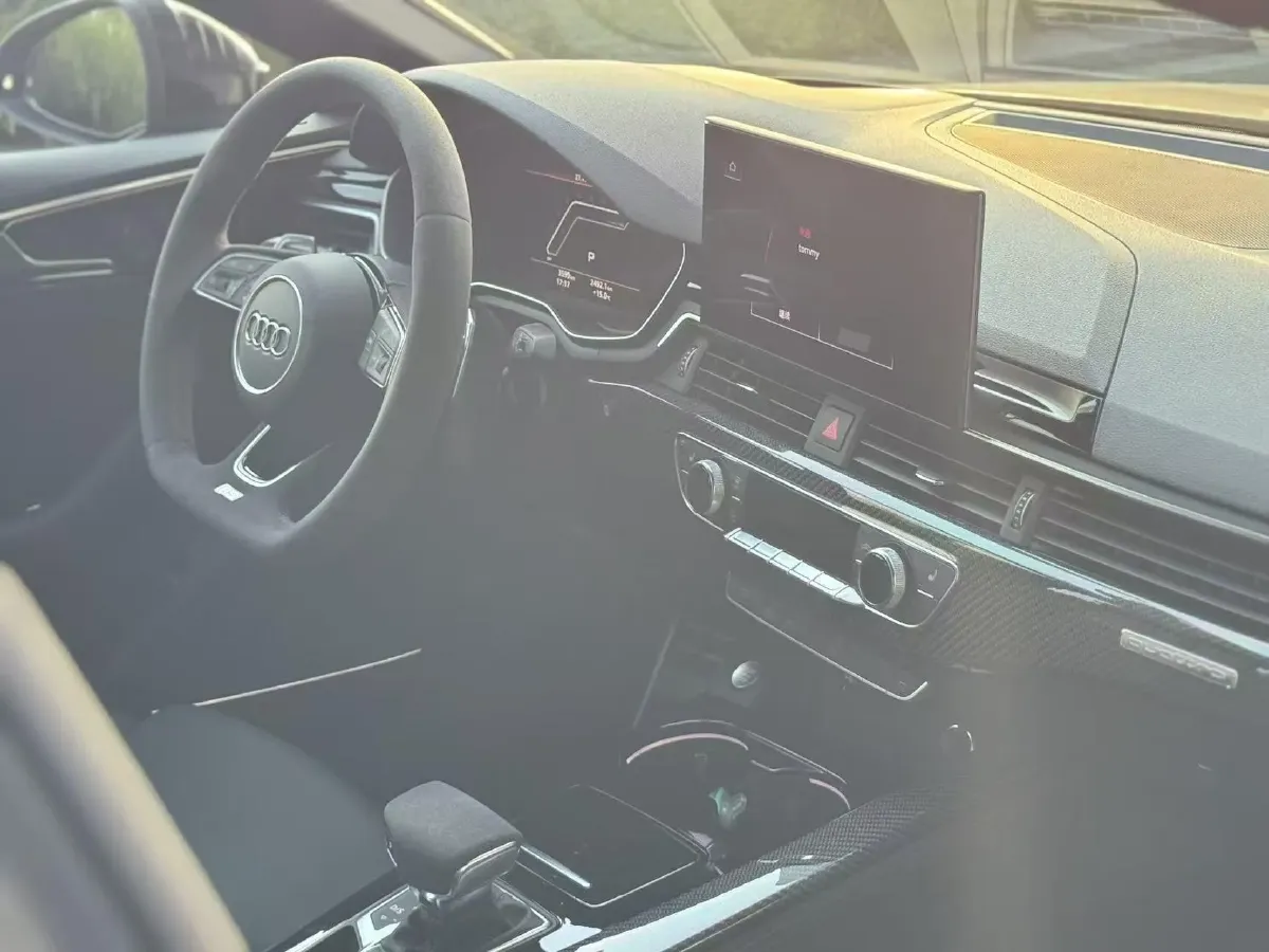 2023 Audi RS 5 2.9T 450HP V6 8AT,autocango,china used car exporter,china ev exporter,chinese used car exporter,chinese used ev exporter