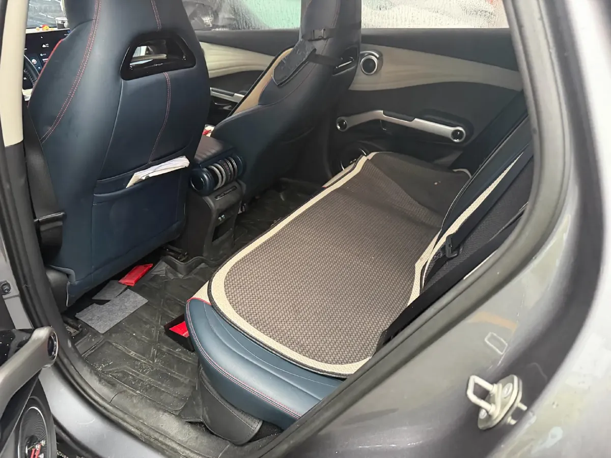 2022 Hycan Z03 BEV 64.23KWH,autocango,china used car exporter,china ev exporter,chinese used car exporter,chinese used ev exporter