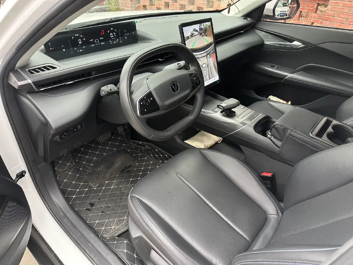 2023 ChangAn Lamore 1.5T 170HP L4 7DCT,autocango,china used car exporter,china ev exporter,chinese used car exporter,chinese used ev exporter