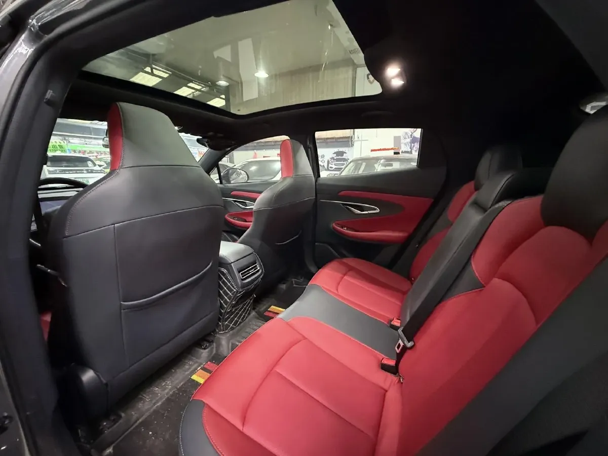 2020 ChangAn UNI-T 1.5T 180HP L4 7DCT,autocango,china used car exporter,china ev exporter,chinese used car exporter,chinese used ev exporter