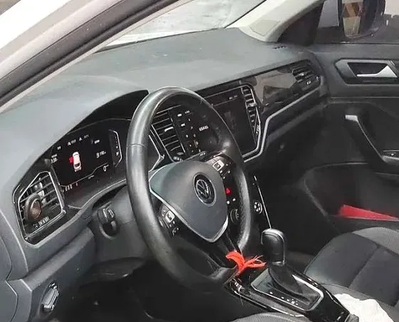 2022 Volkswagen T-Roc 1.4T 150HP L4 7DCT,autocango,china used car exporter,china ev exporter,chinese used car exporter,chinese used ev exporter