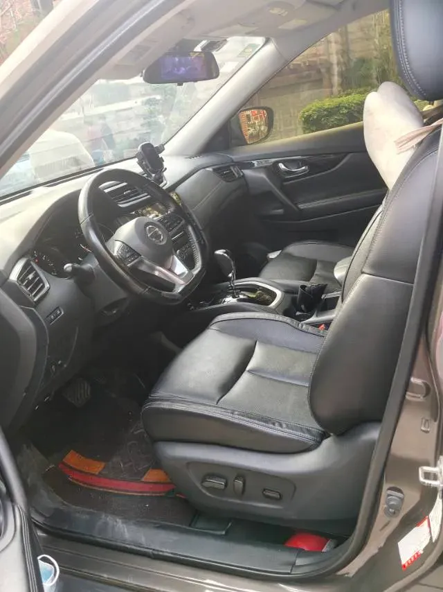 2020 Nissan X-Trail 2.0L 154HP L4 CVT,autocango,china used car exporter,china ev exporter,chinese used car exporter,chinese used ev exporter